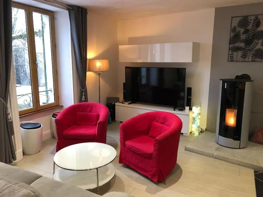 Holiday home Maison Cantal A Marchastel 15400